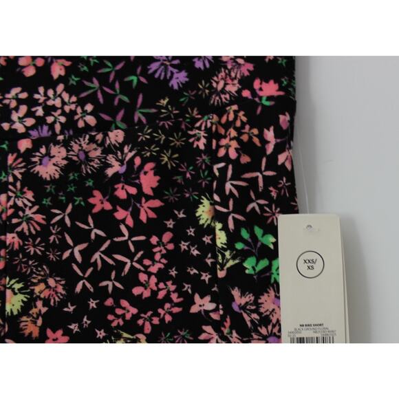 No Boundaries Womens Bike Shorts with Phone Pocket Black Floral Size XXS/XS NWT - Picture 3 of 3